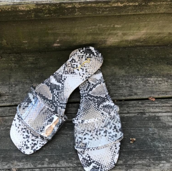 NWT Transparent Strap Snake Slide - Picture 4 of 4